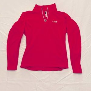 The North Face pink Polartec pullover. In good condition.  Women’s size small.